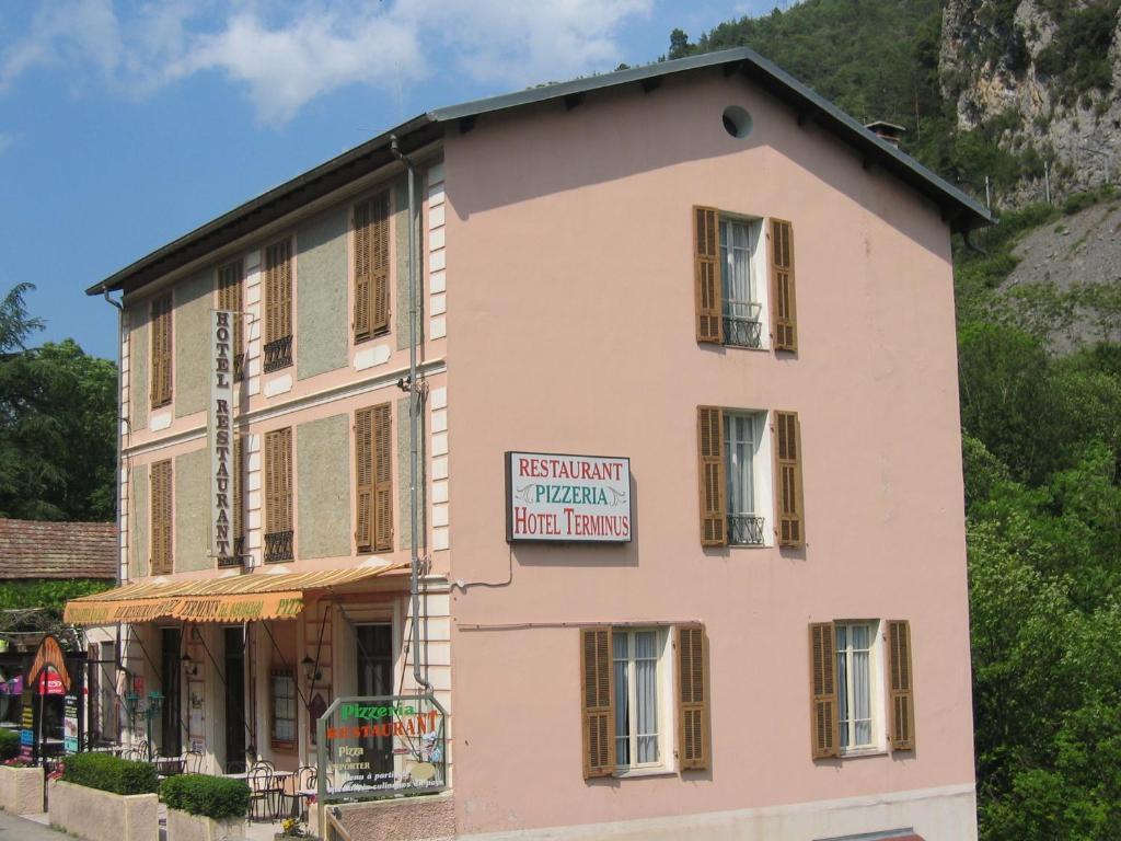 Chambres D'Hotes Le Terminus Fontan Zewnętrze zdjęcie